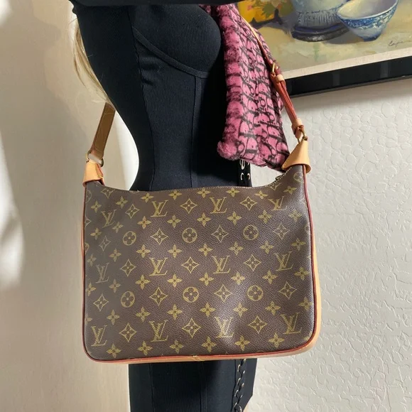 LOUIS VUITTON Monogram Canvas Shoulder Bag VINTAGE - Picture 16 of 17